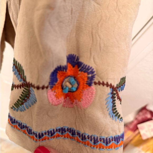 Tantrums Beige top with Floral Embroidery
Boho Vintage Hippie Tunic - Picture 5 of 6